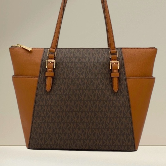 Authentic Michael Kors Tote - Picture 3 of 6